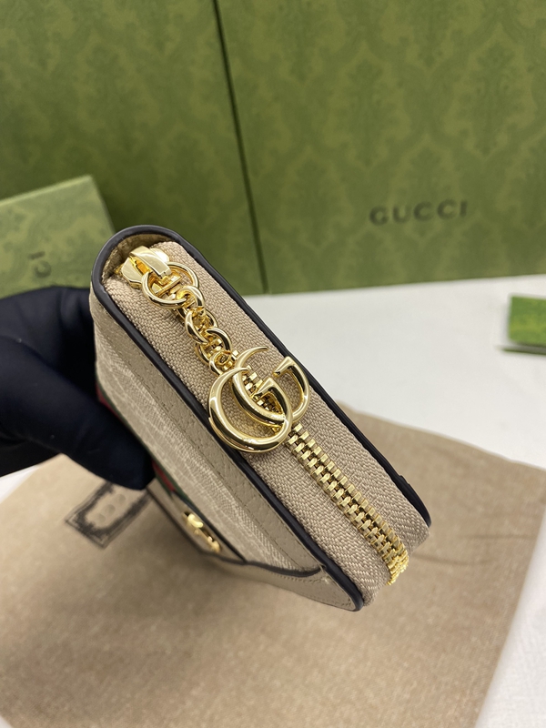 グッチ財布 レプリカ背面デザイン